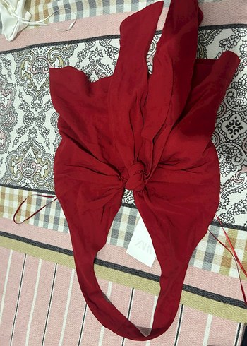 Kırmızı Uzun Kollu Mini Düğmeli Halter Yaka Bluz - Görsel 5