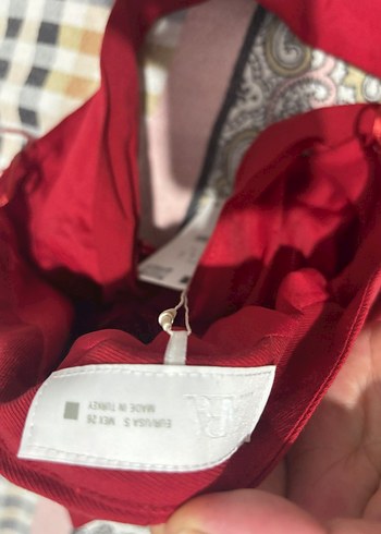 Kırmızı Uzun Kollu Mini Düğmeli Halter Yaka Bluz - Görsel 8