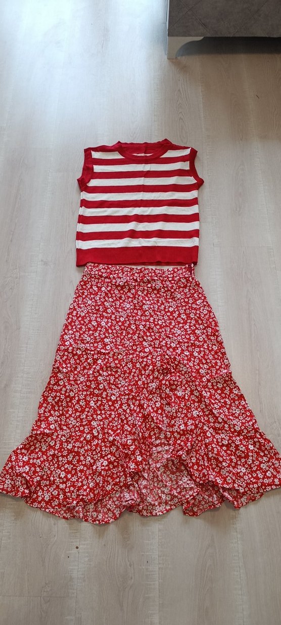 Kız Çocuk Kırmızı Volanlı Triko Etek - Görsel 3