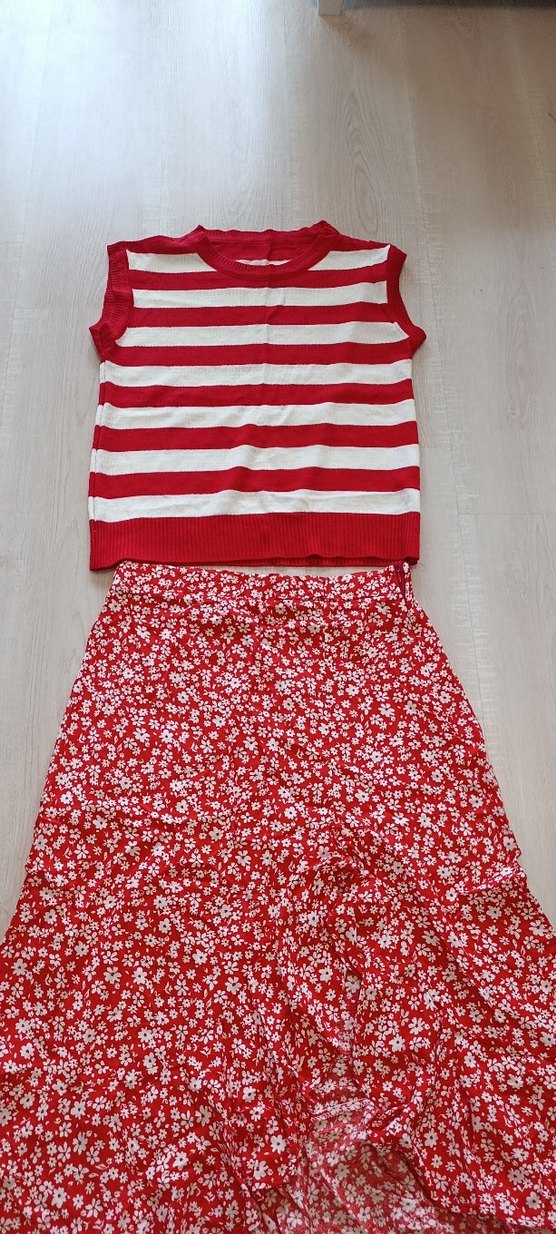 Kız Çocuk Kırmızı Volanlı Triko Etek - Görsel 2