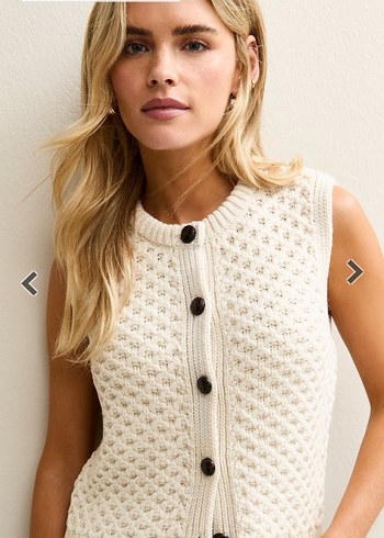 Düğmeli V Yaka Kahverengi Triko Süveter - Görsel 2