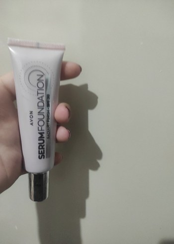 Avon Serum Fondöten