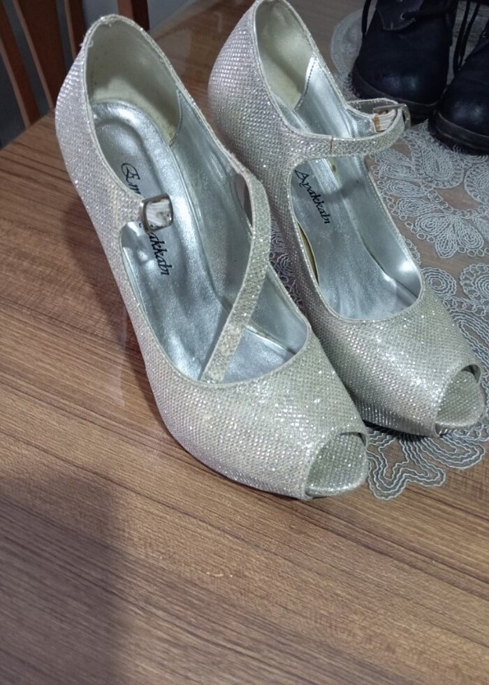 38 numara topuklu - Görsel 2