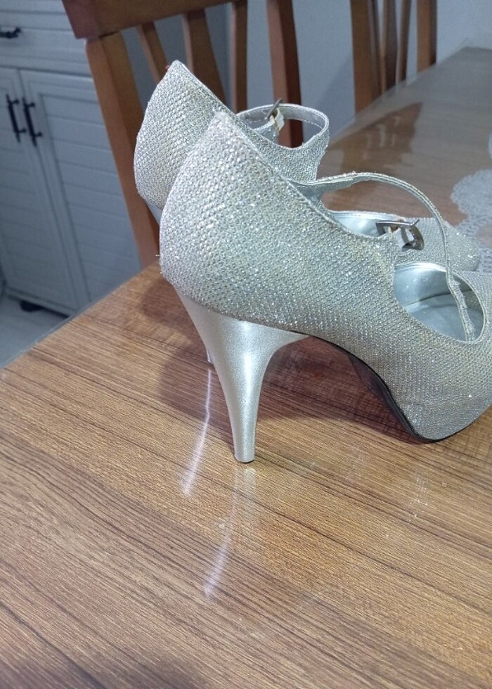 38 numara topuklu - Görsel 4