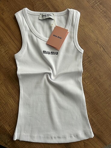 Mih Miu Crop Atlet