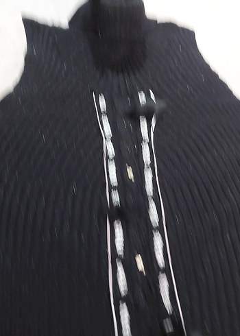 Siyah Yüksek Yakalı Örgü Kolsuz Elbise - Görsel 2