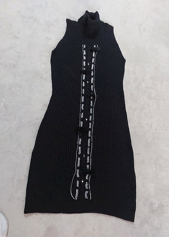 Siyah Yüksek Yakalı Örgü Kolsuz Elbise - Görsel 3