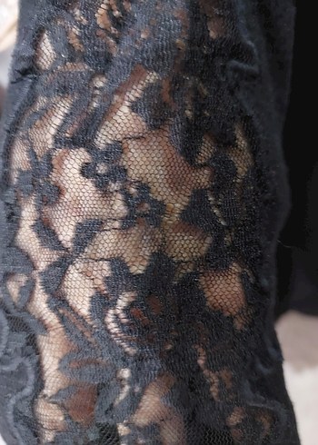 Dantel Detaylı Siyah Yüksek Yakalı Kadın Bluz - Görsel 3