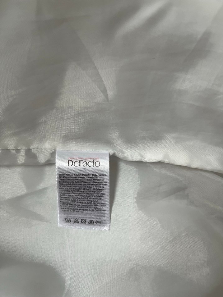 Beyaz Şişme Mont - Görsel 4