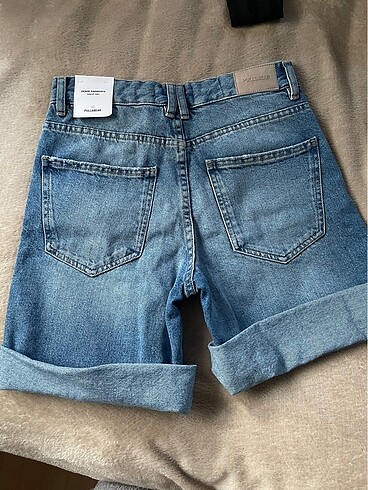 32 Beden PULL AND BEAR ŞORT