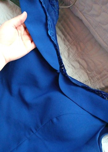 Mavi V Yaka Uzun Drapeli Kadın Abiye Elbise - Görsel 2