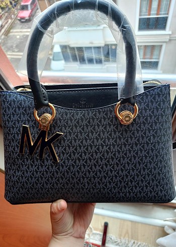 orjinal Altın Tokalı Deri Kadın Çantası - Görsel 3