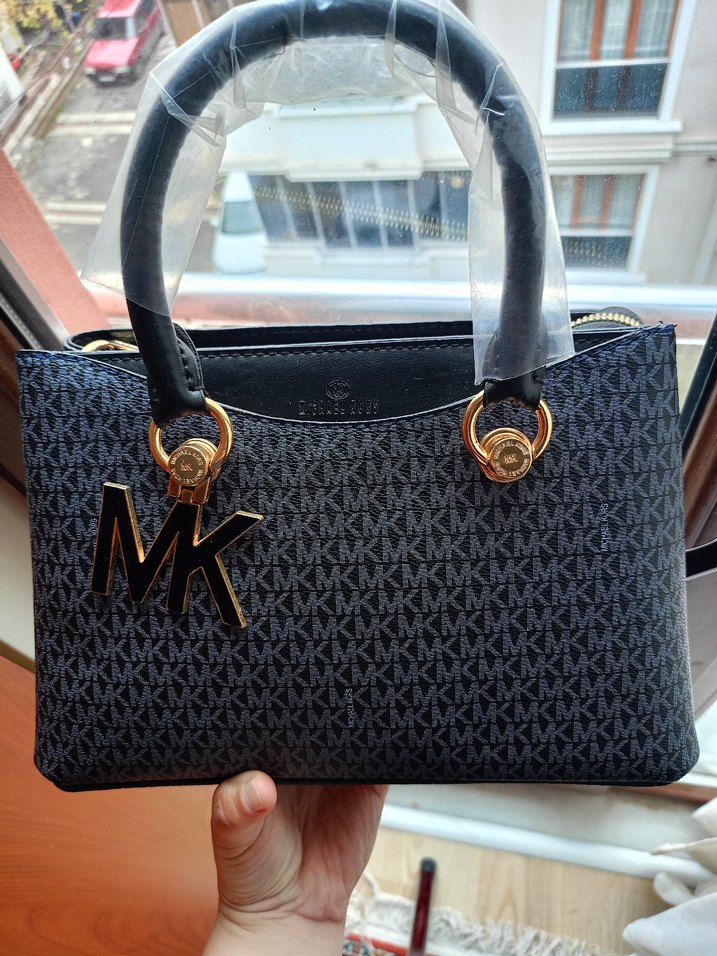 orjinal Altın Tokalı Deri Kadın Çantası - Görsel 3