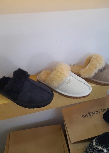 3 renk ugg