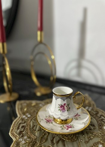 Karaca Altin Detayli Pembe Cicekli Porselen Fincan Seti