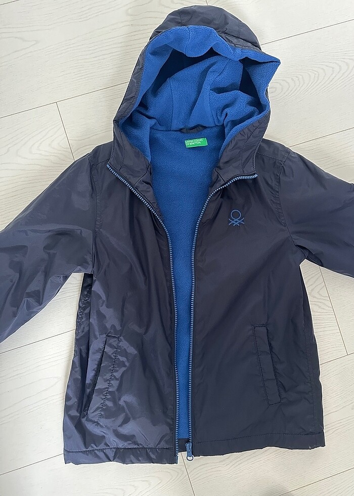 Benetton içi polarlı yağmurluk 8-10 yaş - Görsel 2
