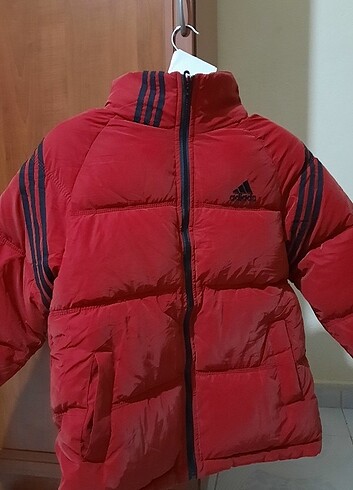 etiketli mont 