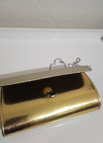 Trendyol & Milla Altın renk simli portföy çanta