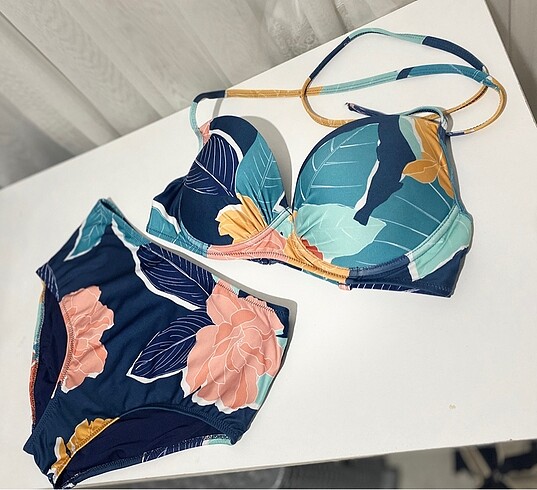 LC Waikiki Bikini mayo takımı