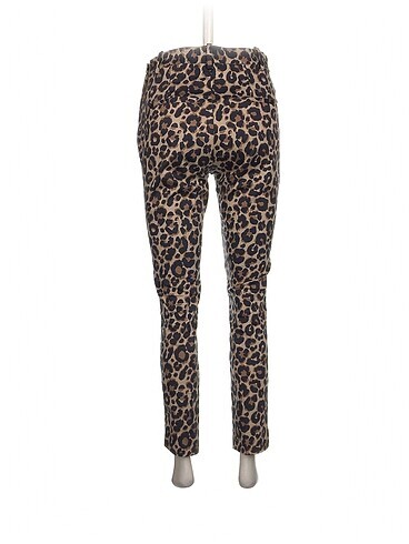 38 Beden H&M Kumaş Pantolon %70 İndirimli.