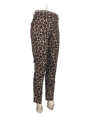 H&M H&M Kumaş Pantolon %70 İndirimli.