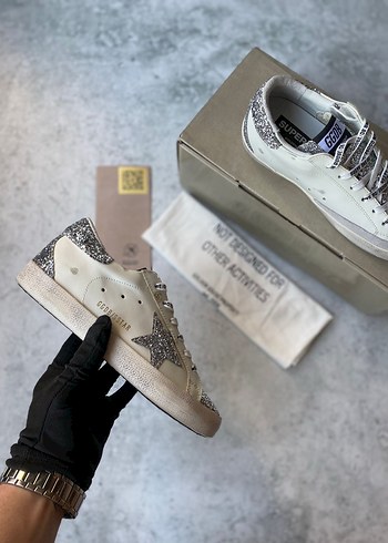 38 Beden Golden goose superstar