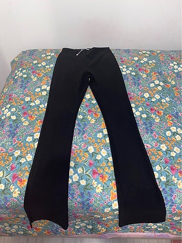 Zara paçası yırtmaçlı likralı pantolon