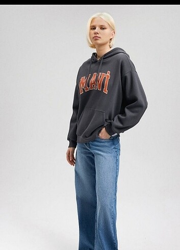Mavi Logo Baskılı Kapüşonlu SWEATSHİRT