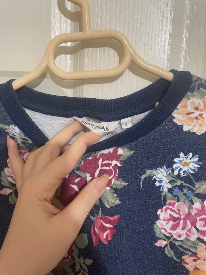 Çiçek Desenli Uzun Kollu Sweatshirt - Görsel 3