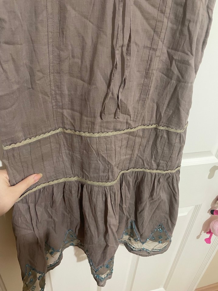 Nakışlı, askılı, bol kesim keten elbise - Görsel 5