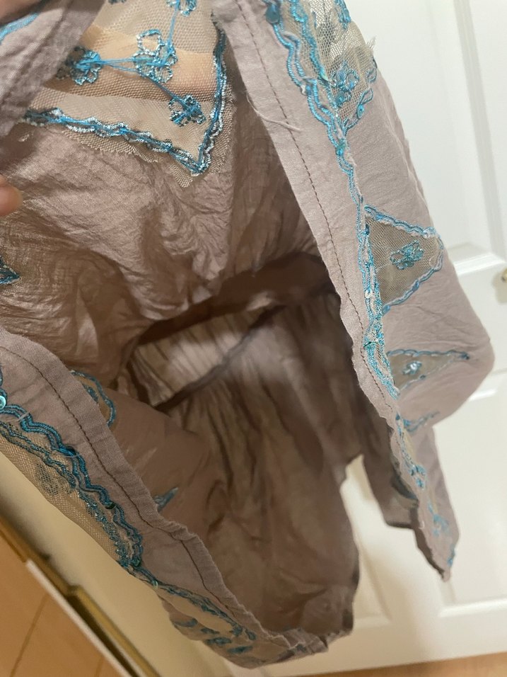 Nakışlı, askılı, bol kesim keten elbise - Görsel 3