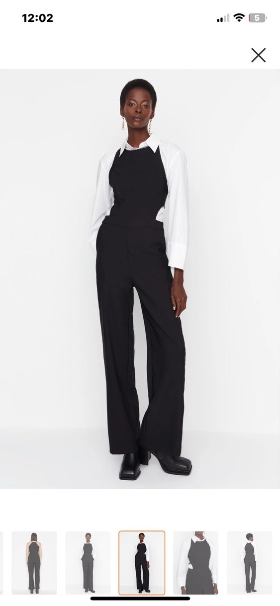 Siyah Yüksek Yakalı Kolsuz Kadın Tulum - Görsel 3