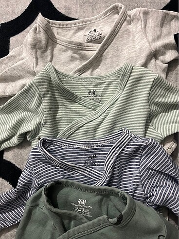 H&M 5 adet Hm çıtçıtlı body+ 1 alt