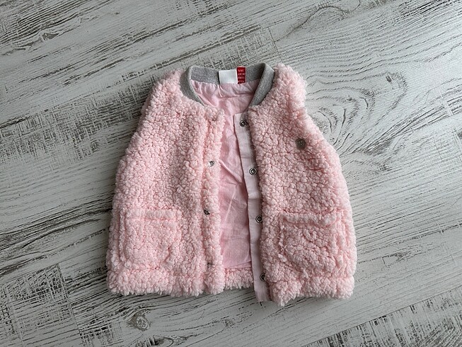 Kız bebek peluş yelek