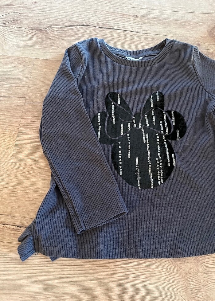 Kıyafet - Görsel 4