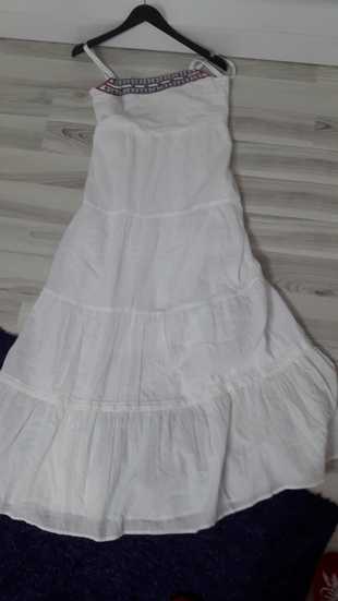 36 Beden beyaz tiril tiril elbise