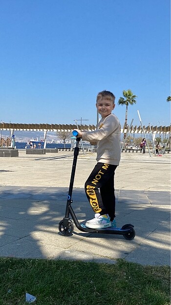 Diğer 3 kademeli ışıklı scooter ???? 5+