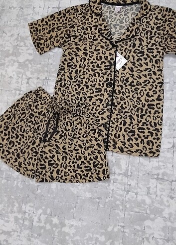l Beden camel Renk Leopar desenli pijama takımı
