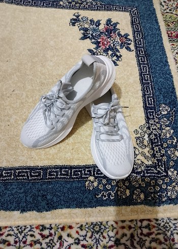 Kadın Beyaz Elastik Bağcıklı Spor Ayakkabı 39 Numara - Görsel 8