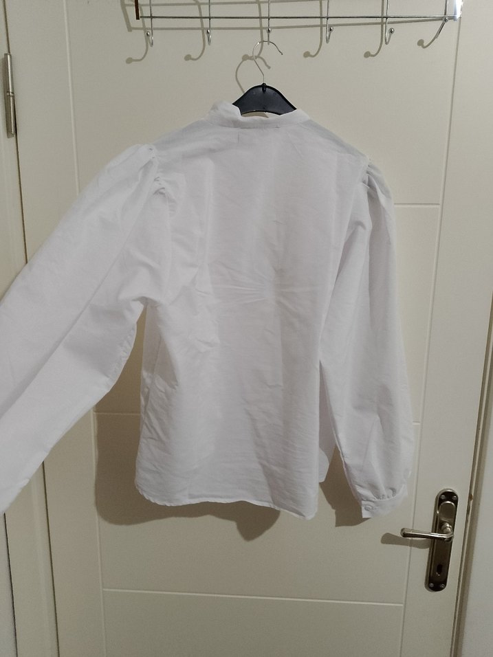 Kadın Beyaz  Gömlek Düğmeli ve Uzun Kollu - Görsel 3