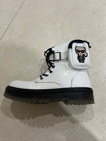 Diğer 37 numara kız çocuk bot/çizme