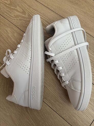38 Beden Adidas base beyaz sneaker