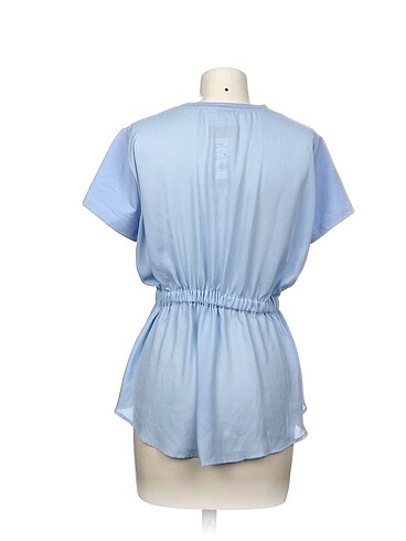 m Beden BGN Bluz %70 İndirimli.