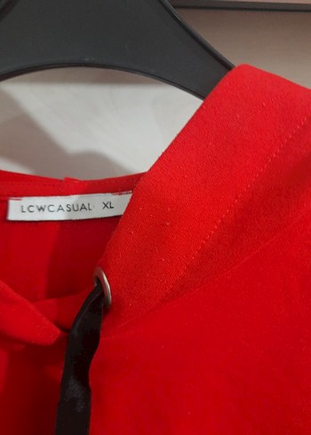 Kırmızı Kapüşonlu Uzun Kollu Sweatshirt - Görsel 3