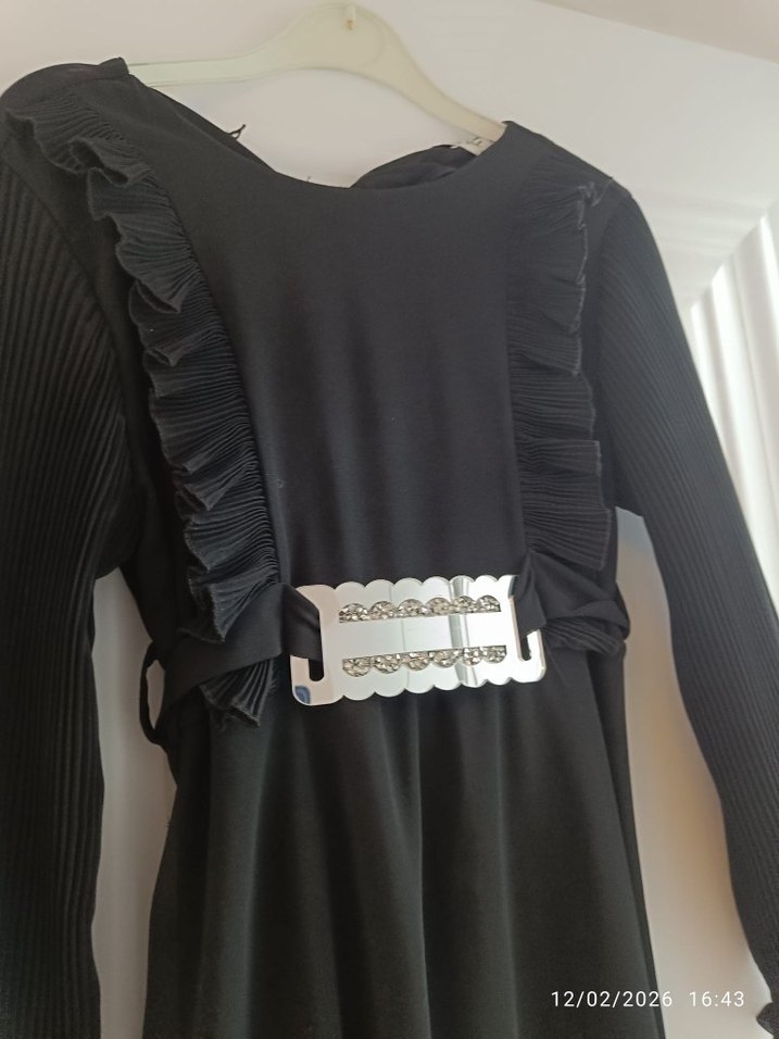 Siyah çocuk elbisesi uzun kollu - Görsel 3