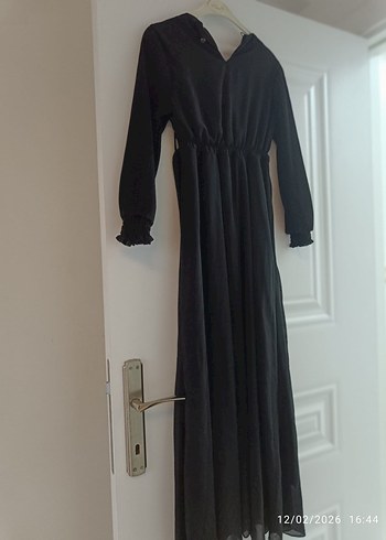 Siyah Kemerli Uzun Gotik Elbise - Görsel 4