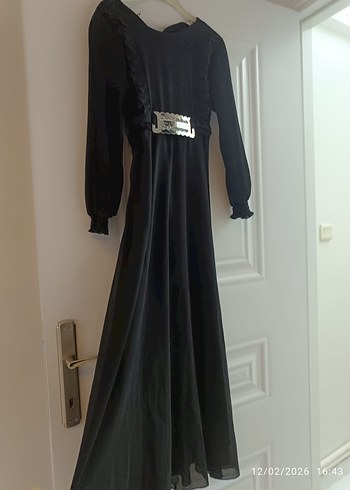 Siyah Kemerli Uzun Gotik Elbise - Görsel 7