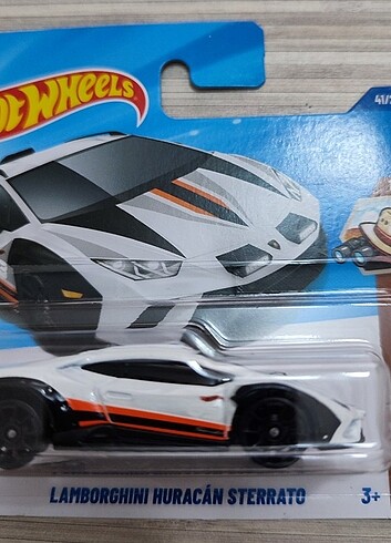 Hot Wheels Lamborghini Huracan Sterrato