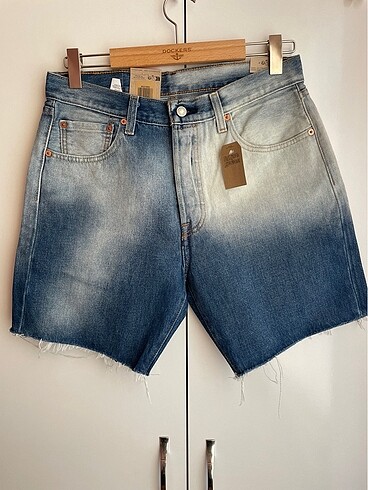 Levis Levis