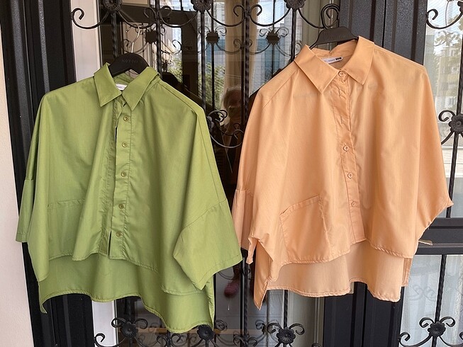 2 adet oversize 42/44/46 beden asimetrik gömlek